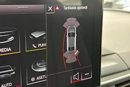 musta Audi A4 2020 kuva 28.