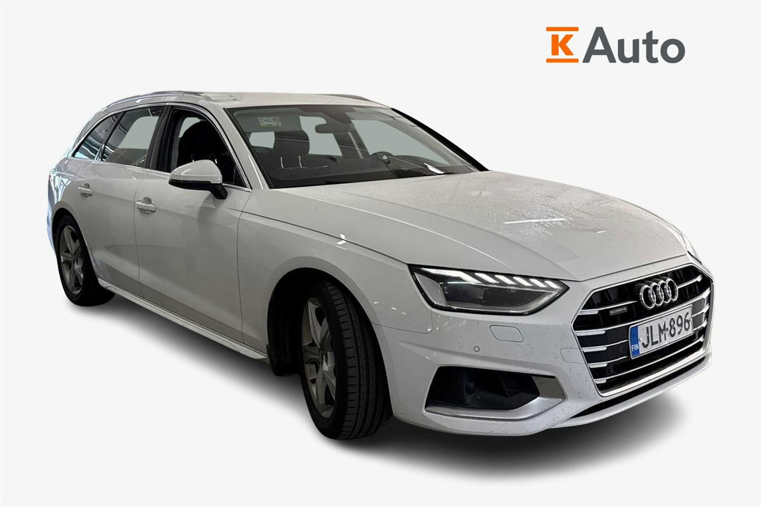 Valkoinen Audi A4 2020 kuva 1.