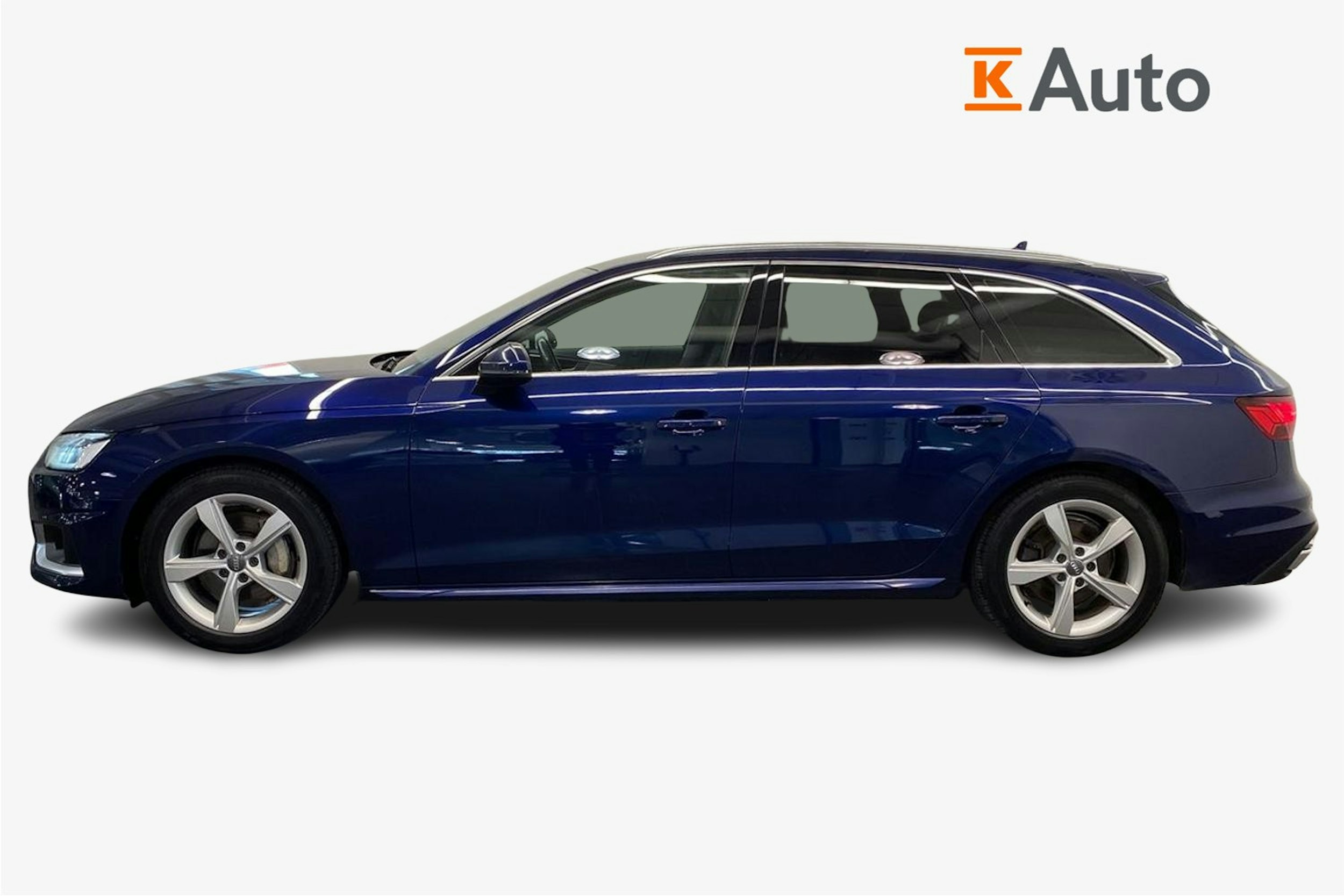 met. sininen Audi A4 2020 kuva 6.