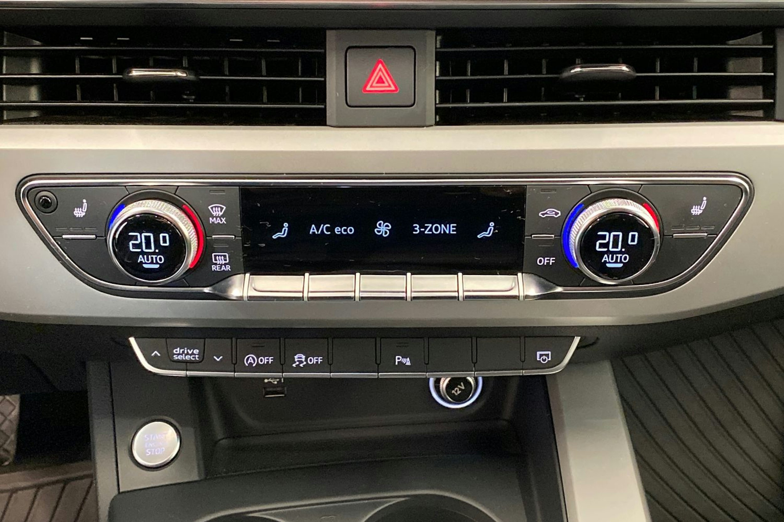 met. sininen Audi A4 2020 kuva 18.