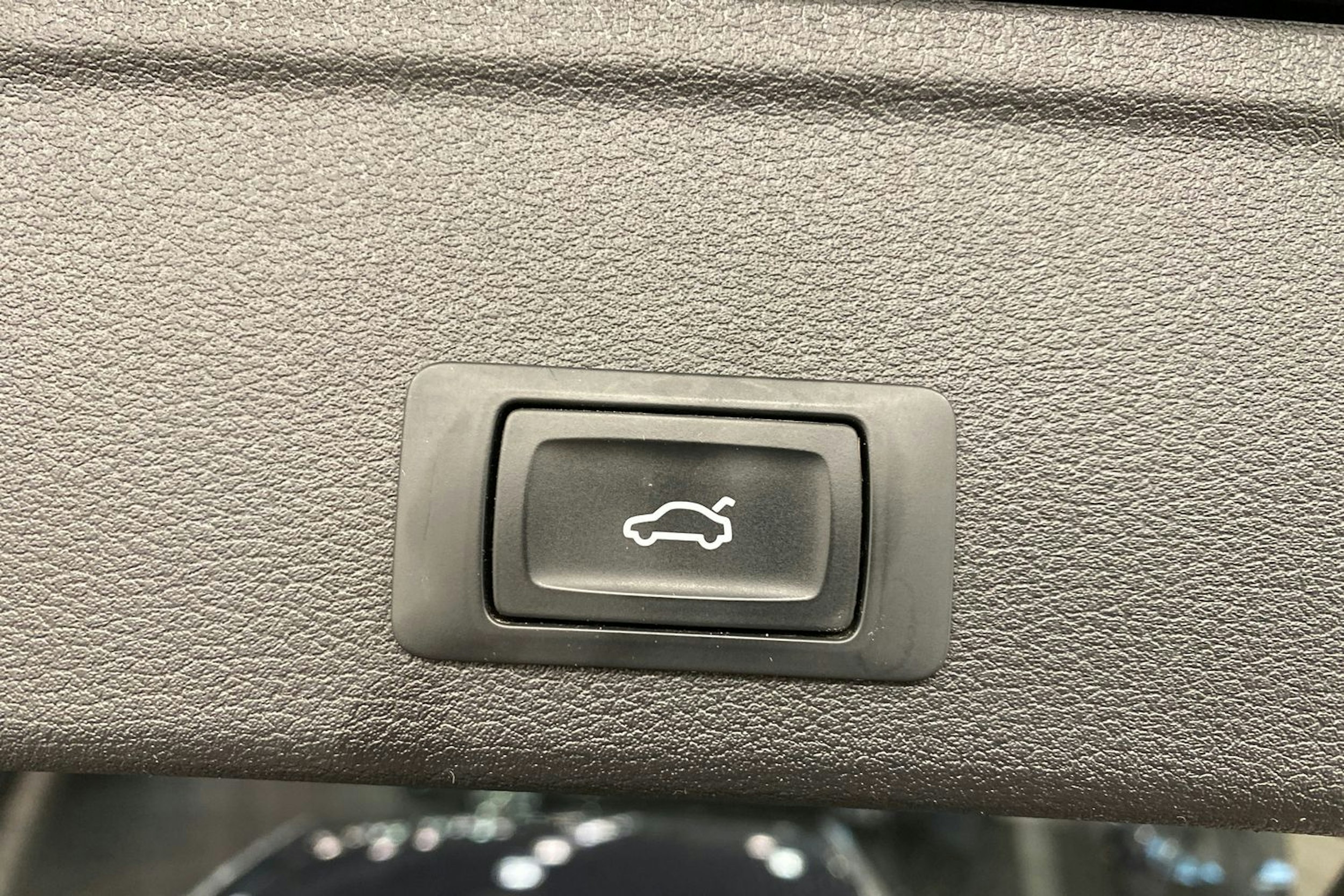 met. sininen Audi A4 2020 kuva 21.