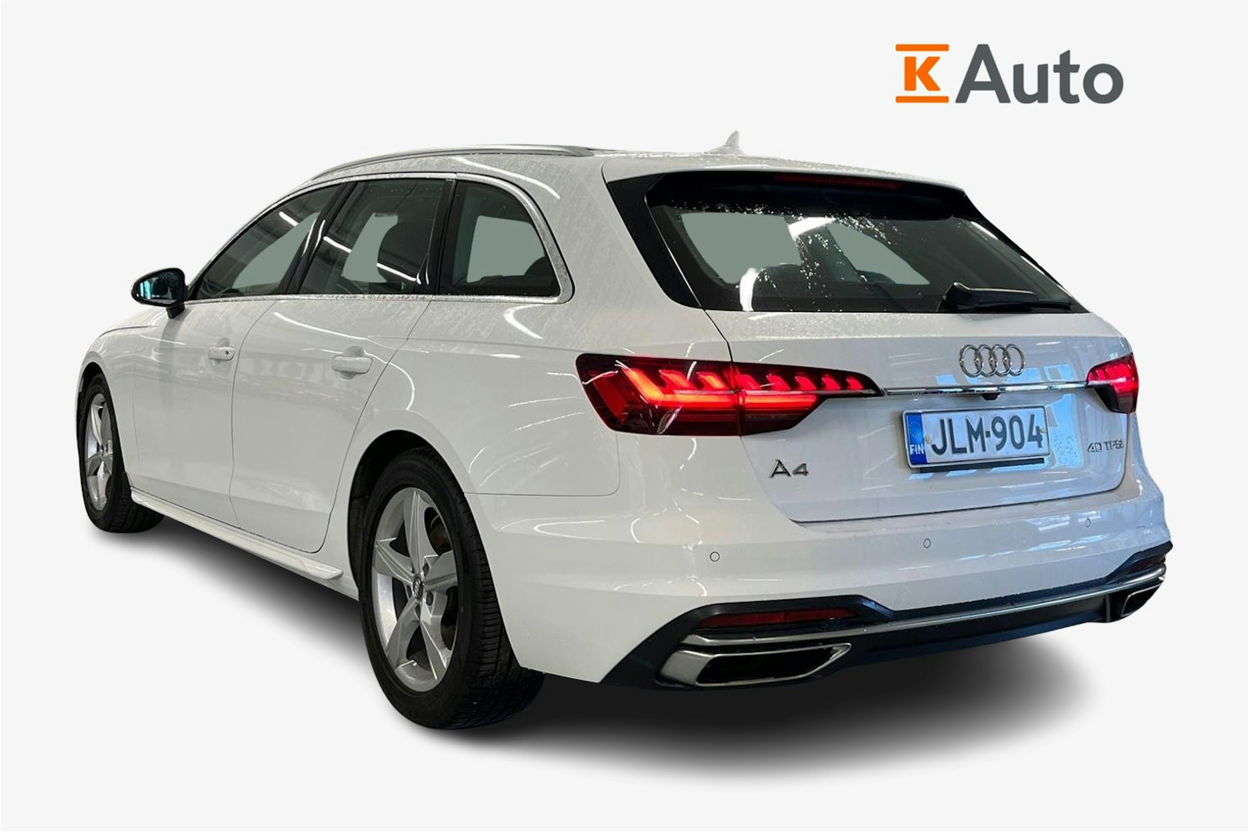 Valkoinen Audi A4 2020 kuva 2.