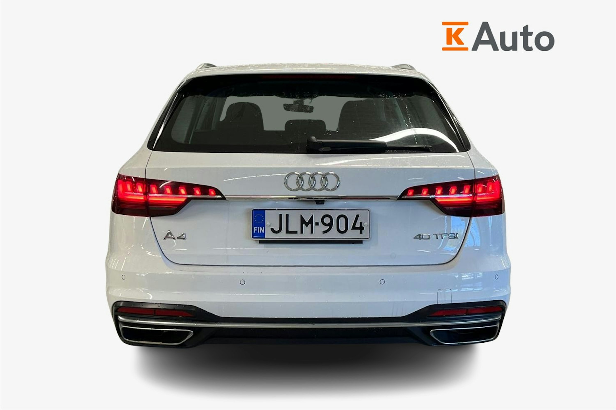 Valkoinen Audi A4 2020 kuva 3.