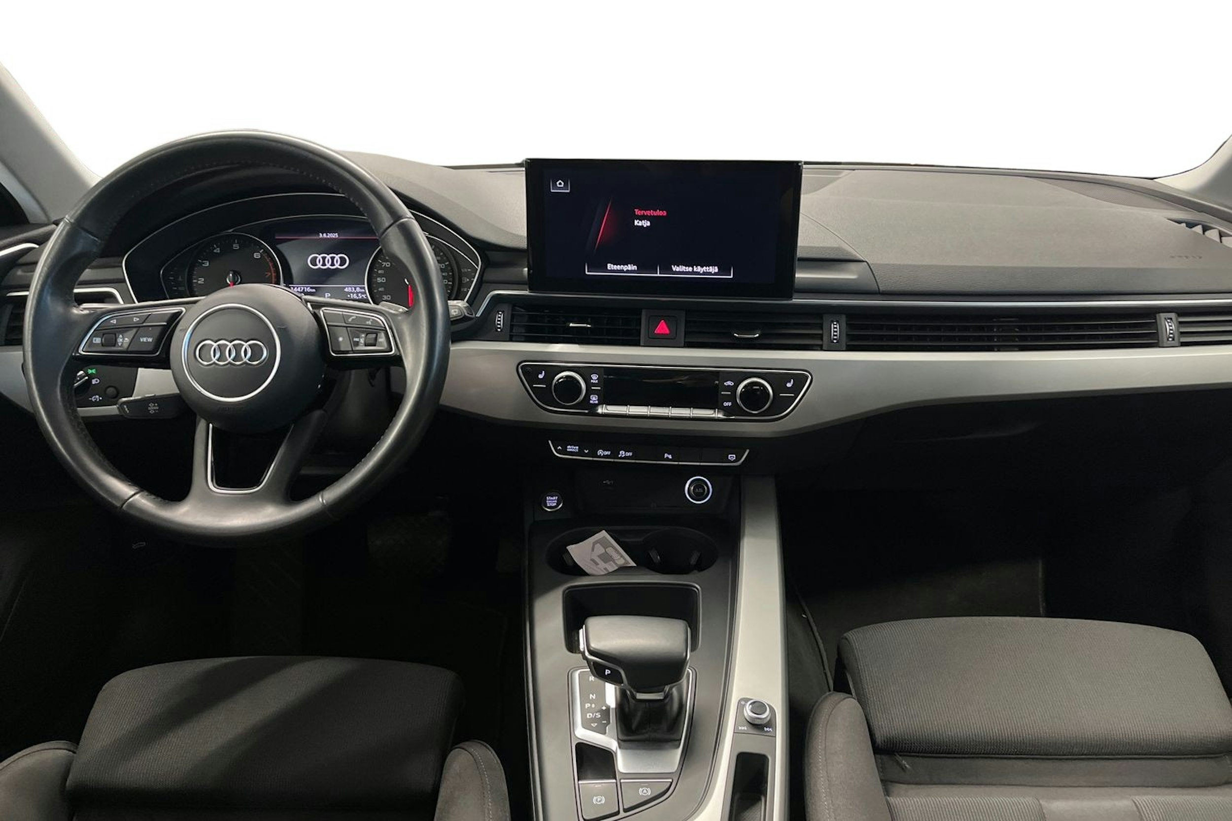 Valkoinen Audi A4 2020 kuva 9.