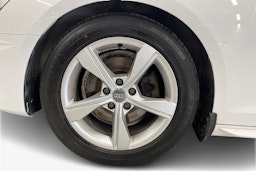 Valkoinen Audi A4 2020 kuva 11.