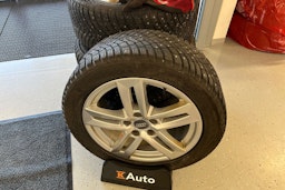 Valkoinen Audi A4 2020 kuva 13.