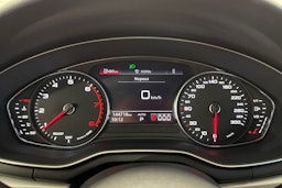 Valkoinen Audi A4 2020 kuva 20.