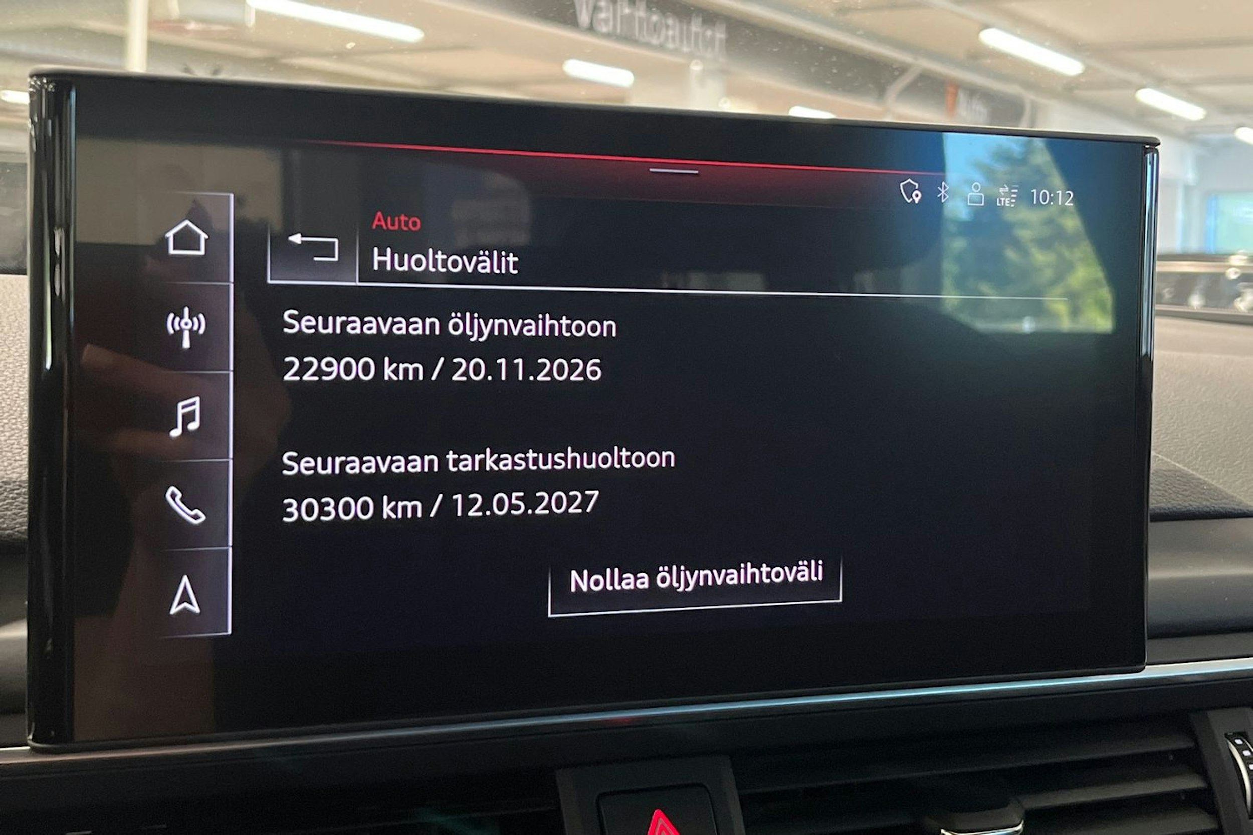 Valkoinen Audi A4 2020 kuva 23.