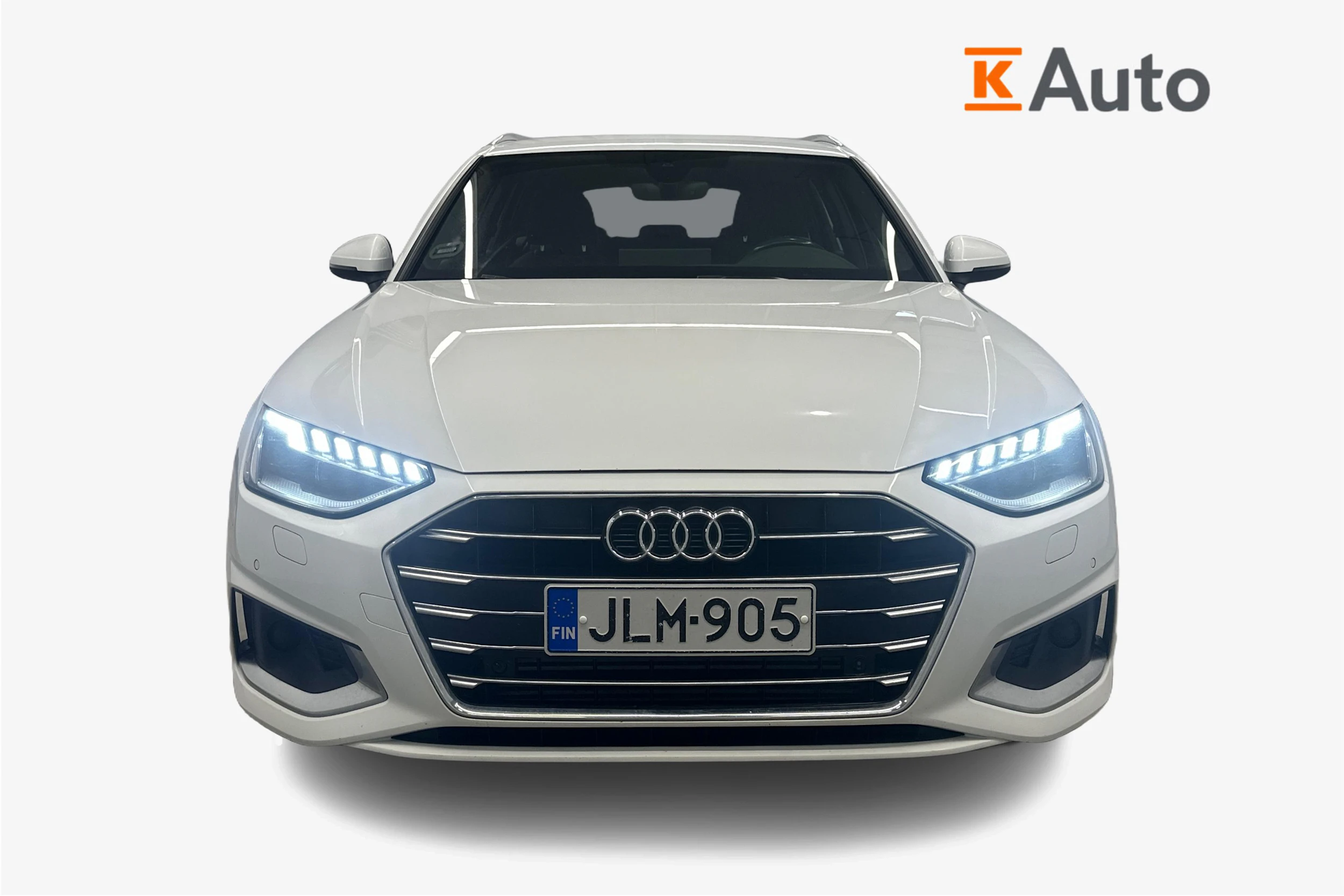 valkoinen Audi A4 2020 kuva 4.