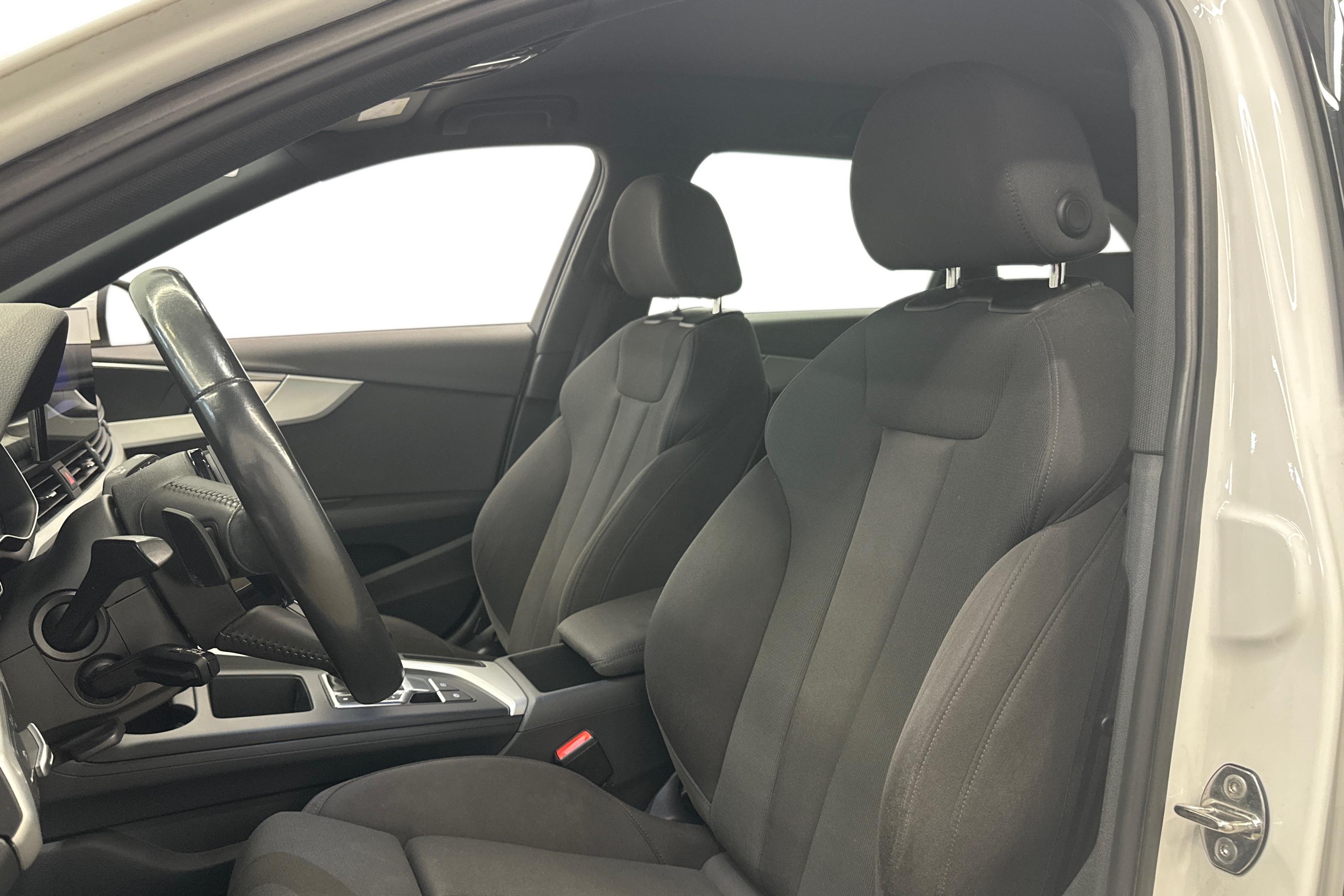 Audi A4 2020, kuva 6/29