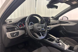 valkoinen Audi A4 2020 kuva 10.