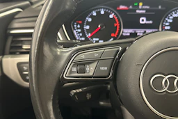 valkoinen Audi A4 2020 kuva 13.