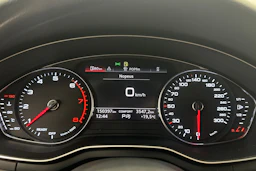 valkoinen Audi A4 2020 kuva 15.