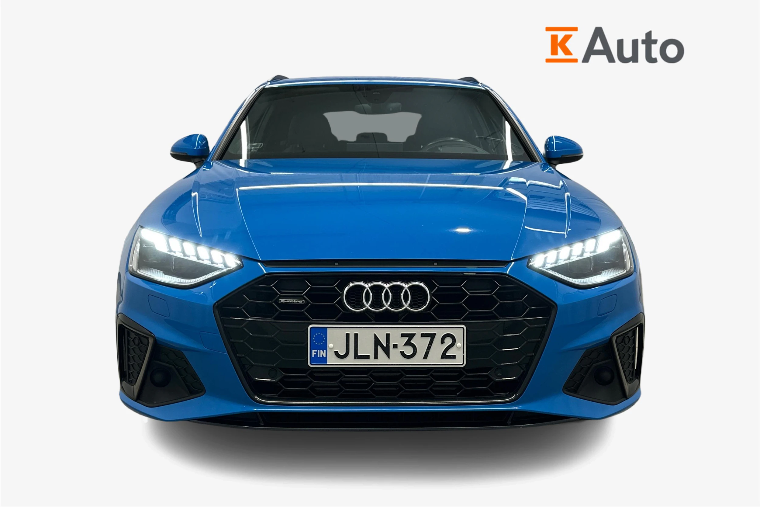 sininen Audi A4 2020 kuva 4.