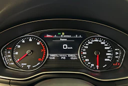 sininen Audi A4 2020 kuva 15.