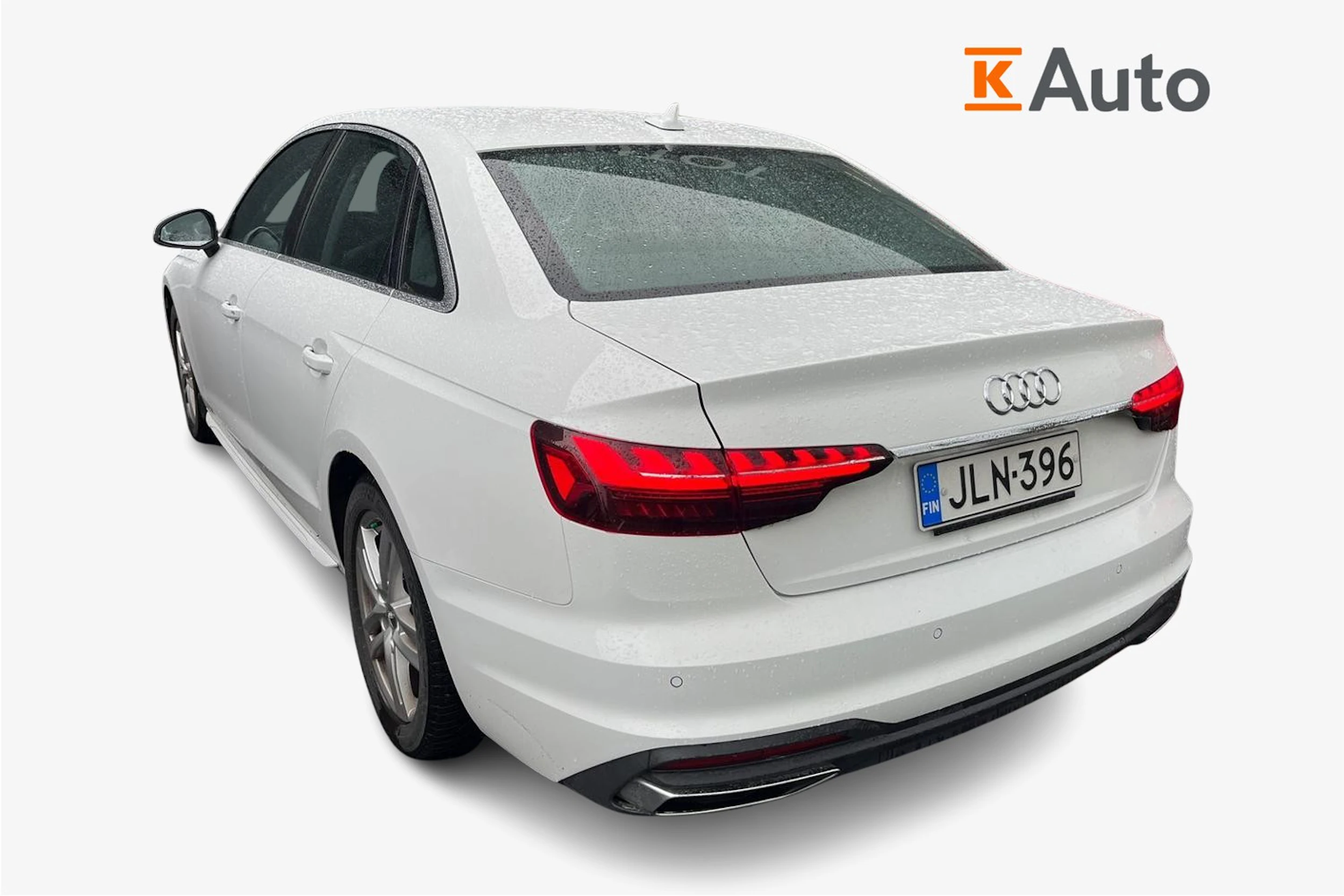 valkoinen Audi A4 2020 kuva 2.