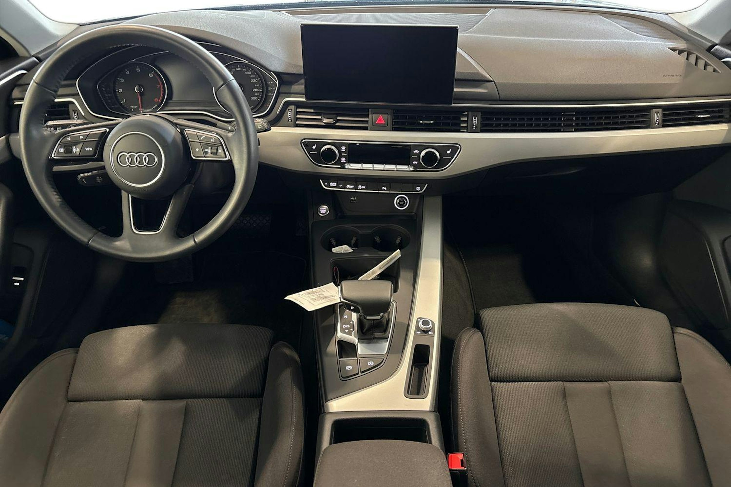 harmaa Audi A4 2020 kuva 9.