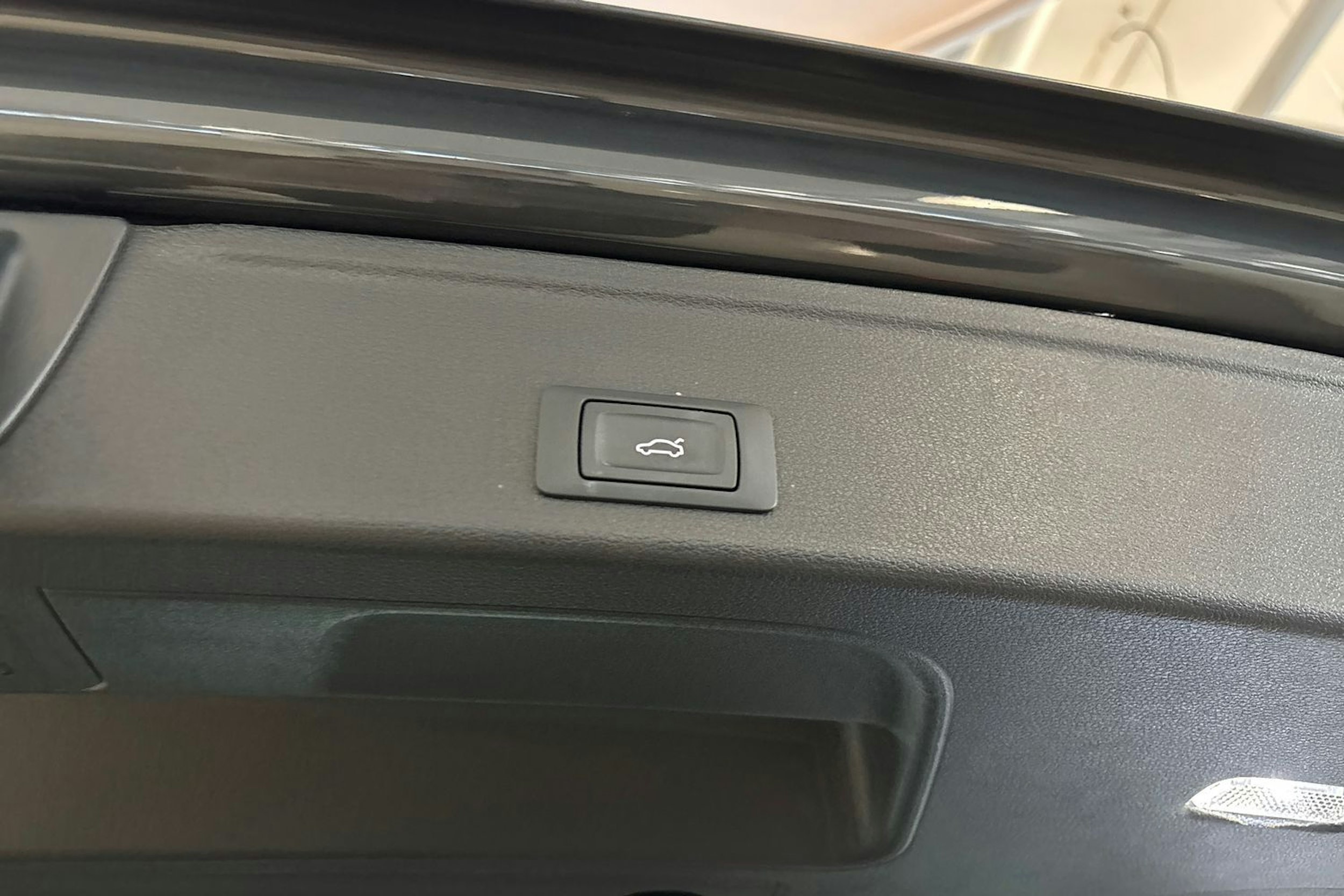 harmaa Audi A4 2020 kuva 17.