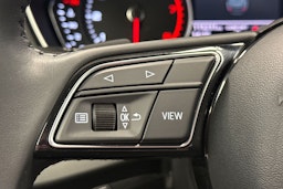 Valkoinen Audi A4 2020 kuva 15.