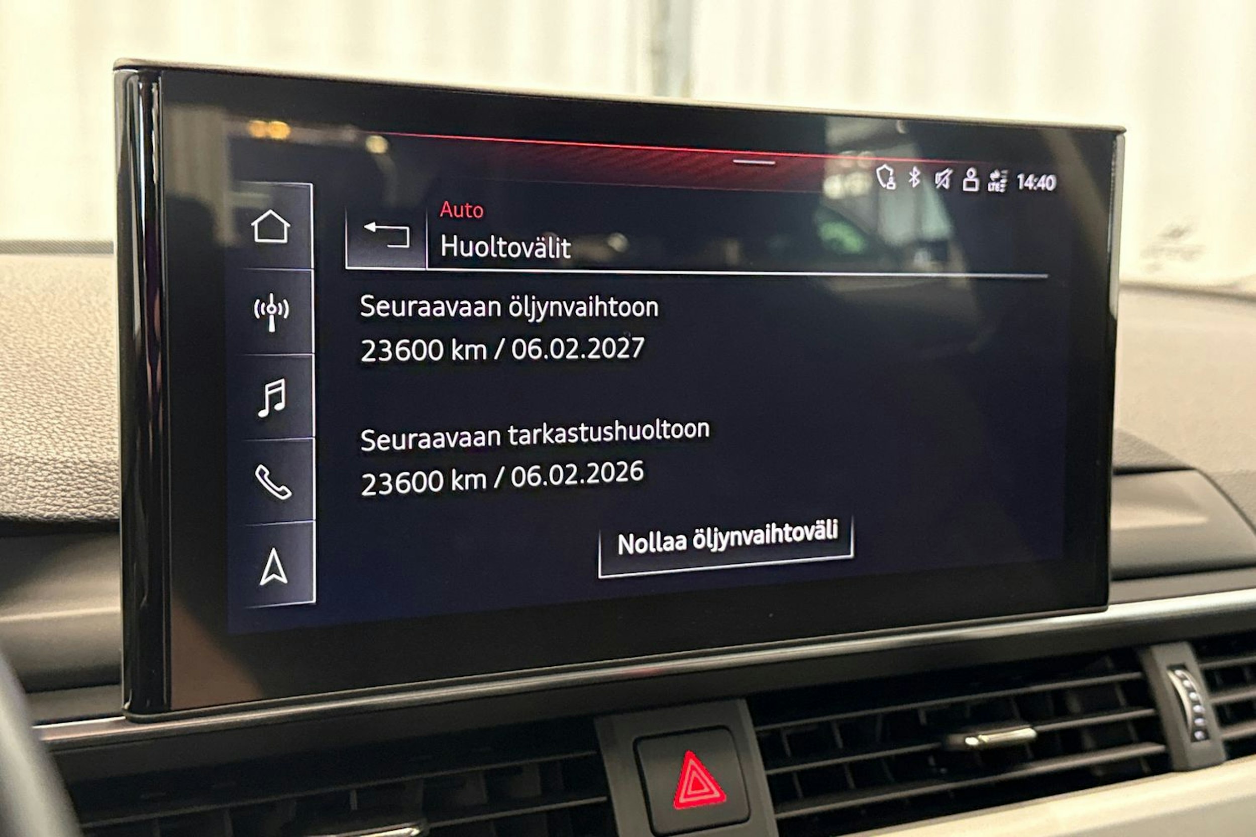 Valkoinen Audi A4 2020 kuva 22.