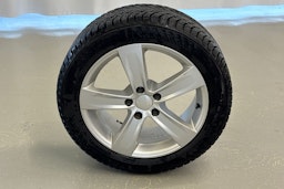 Valkoinen Audi A4 2020 kuva 27.