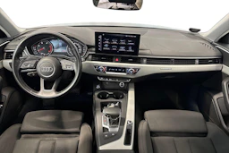 Sininen Audi A4 2020 kuva 7.