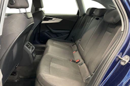 Sininen Audi A4 2020 kuva 8.