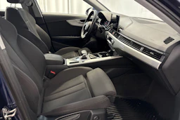 Sininen Audi A4 2020 kuva 11.