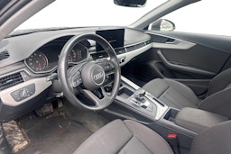 musta Audi A4 2020 kuva 3.