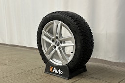 valkoinen Audi A4 2020 kuva 13.