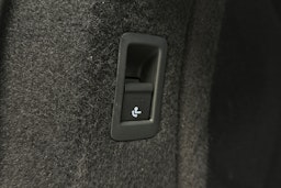 valkoinen Audi A4 2020 kuva 16.