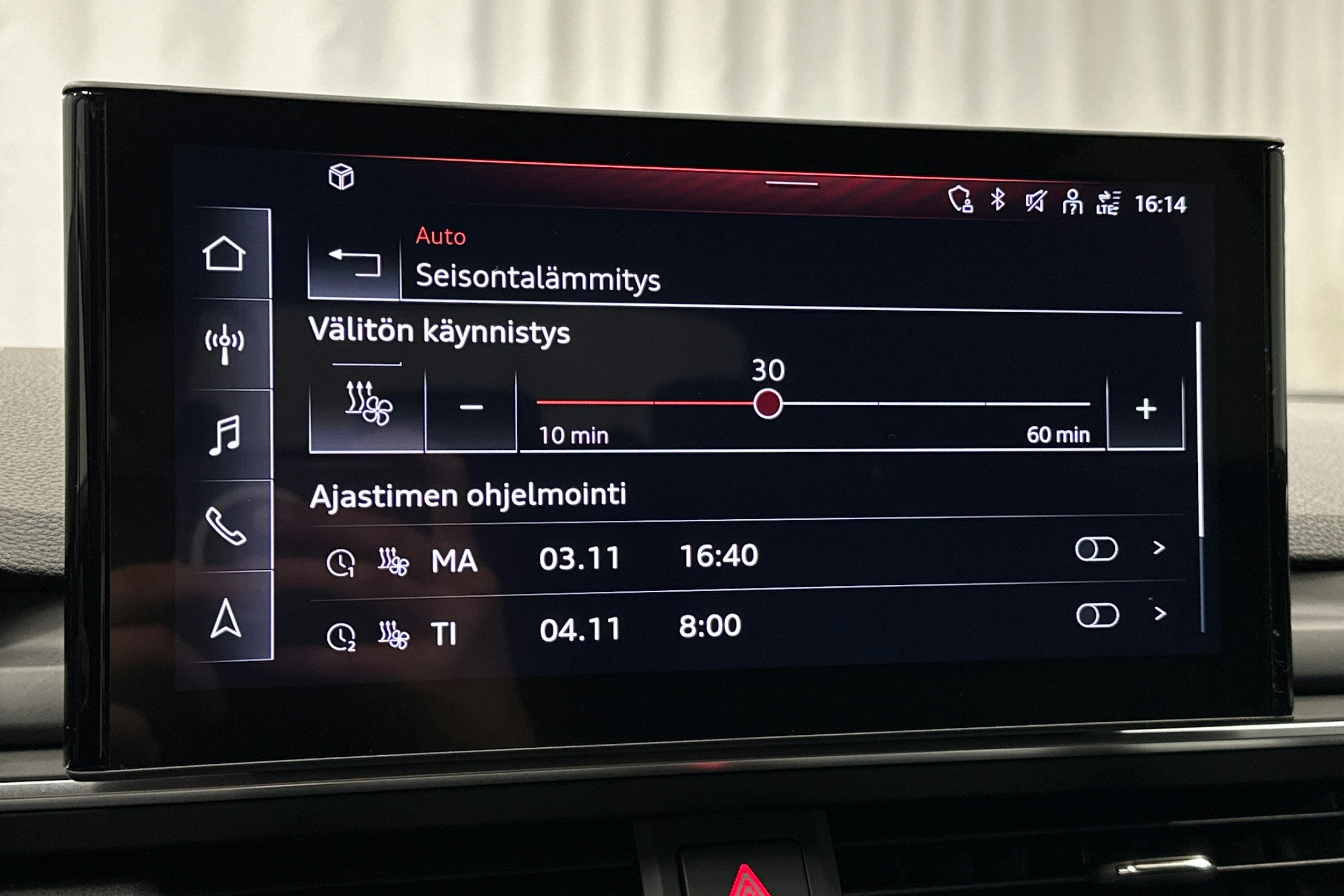 valkoinen Audi A4 2020 kuva 25.