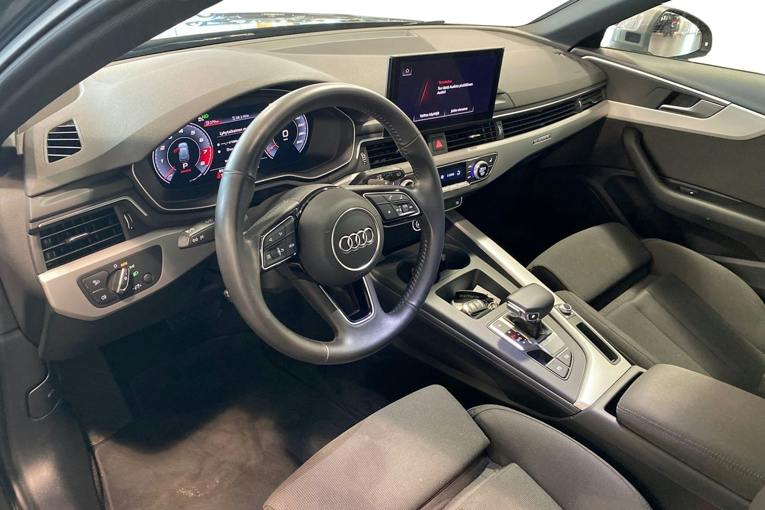 harmaa Audi A4 2020 kuva 7.