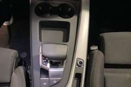 harmaa Audi A4 2020 kuva 26.