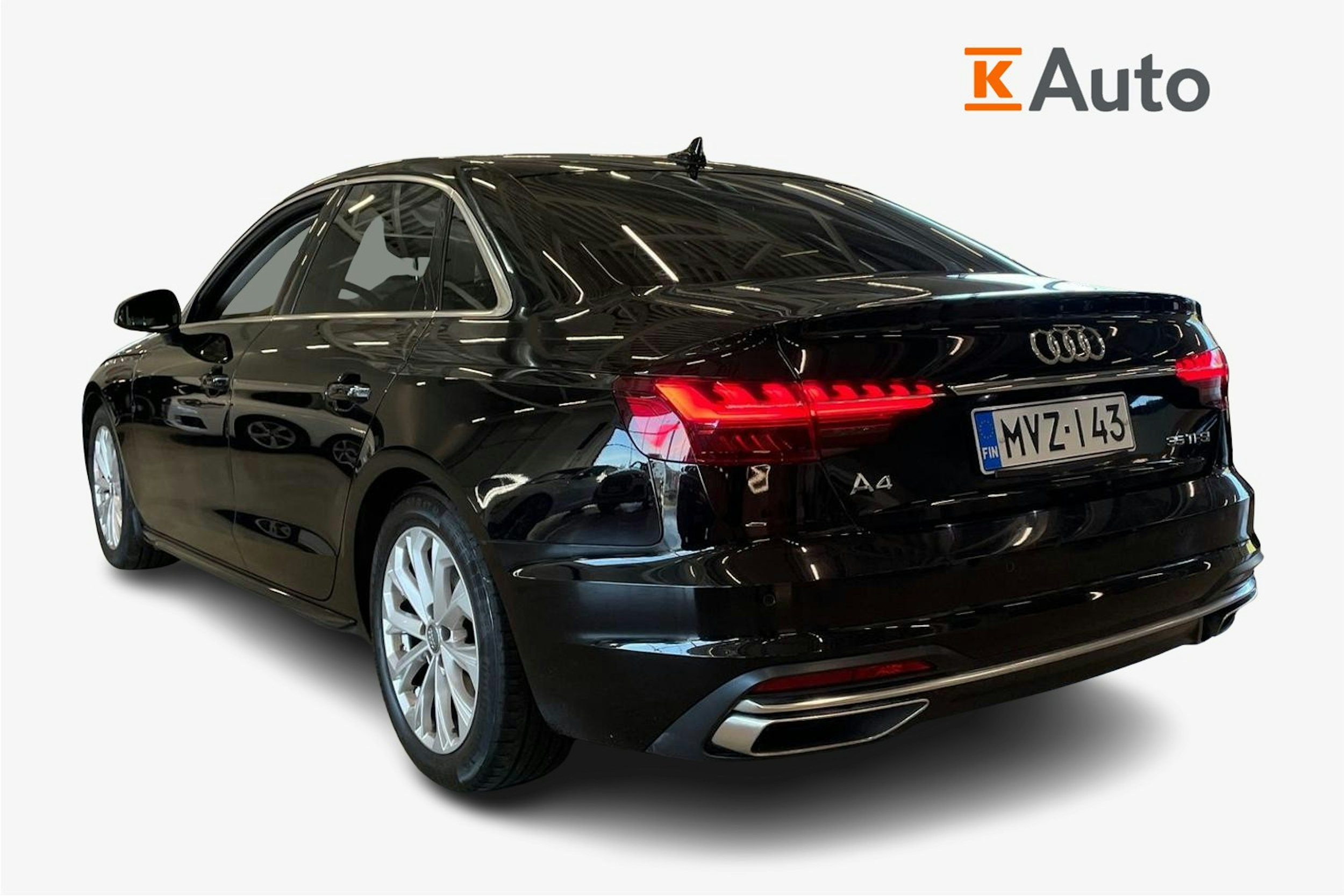 musta Audi A4 2020 kuva 5.