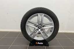 Musta Audi A4 2020 kuva 13.