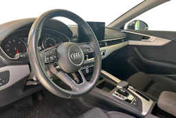 Harmaa Audi A4 2020 kuva 3.