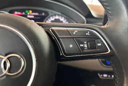 Harmaa Audi A4 2020 kuva 15.