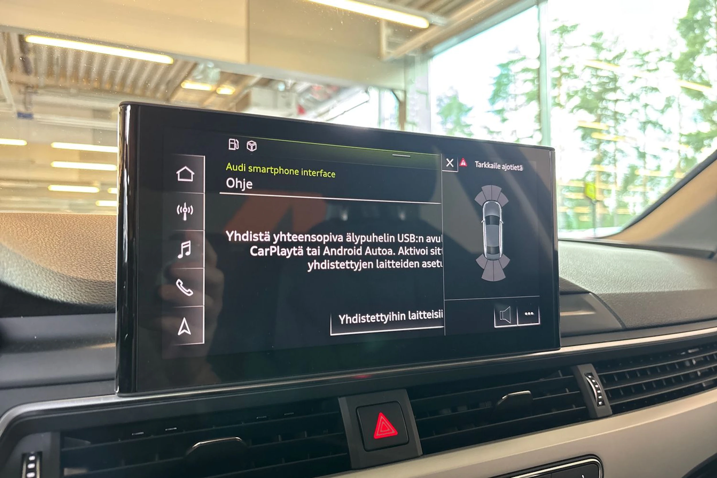Harmaa Audi A4 2020 kuva 19.