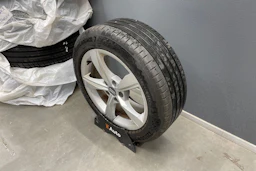 vihreä Audi A4 2020 kuva 15.