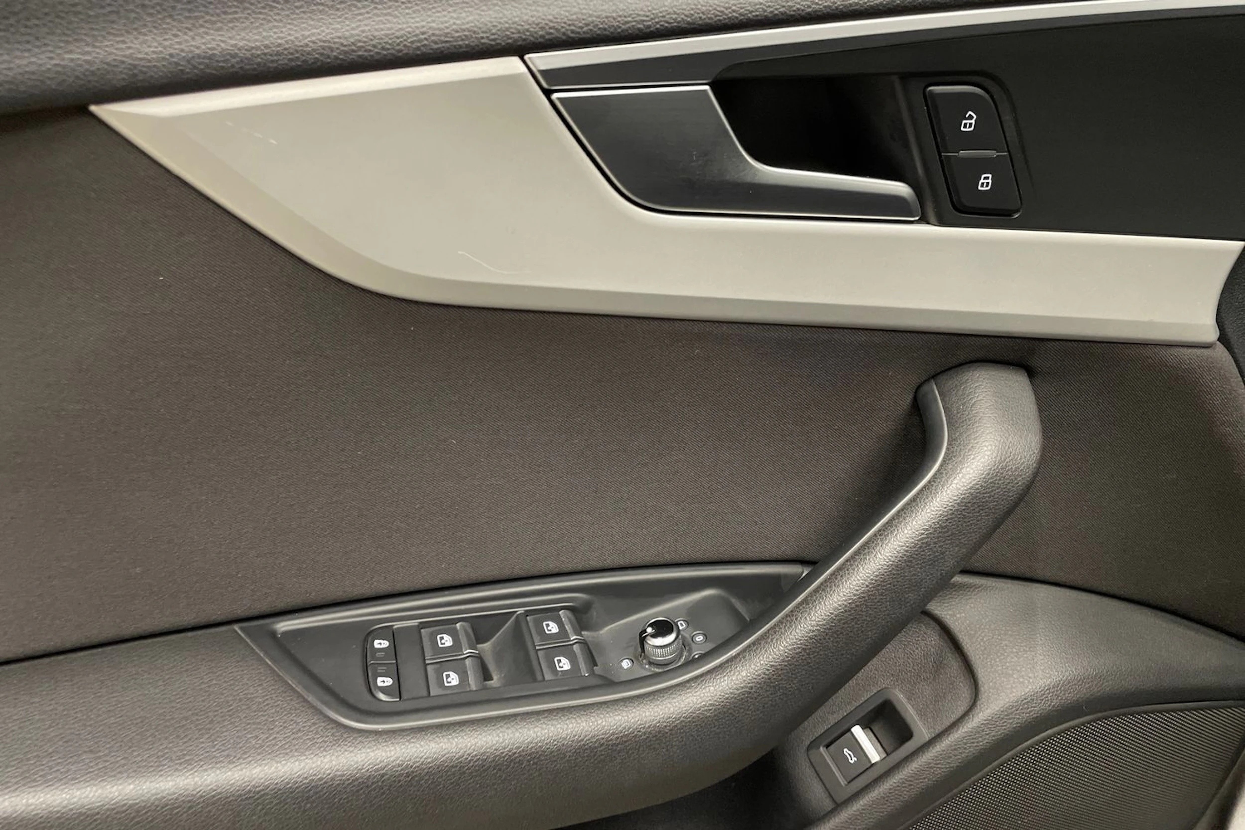 vihreä Audi A4 2020 kuva 30.