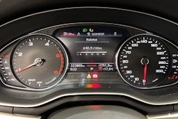 Valkoinen Audi A4 2020 kuva 14.