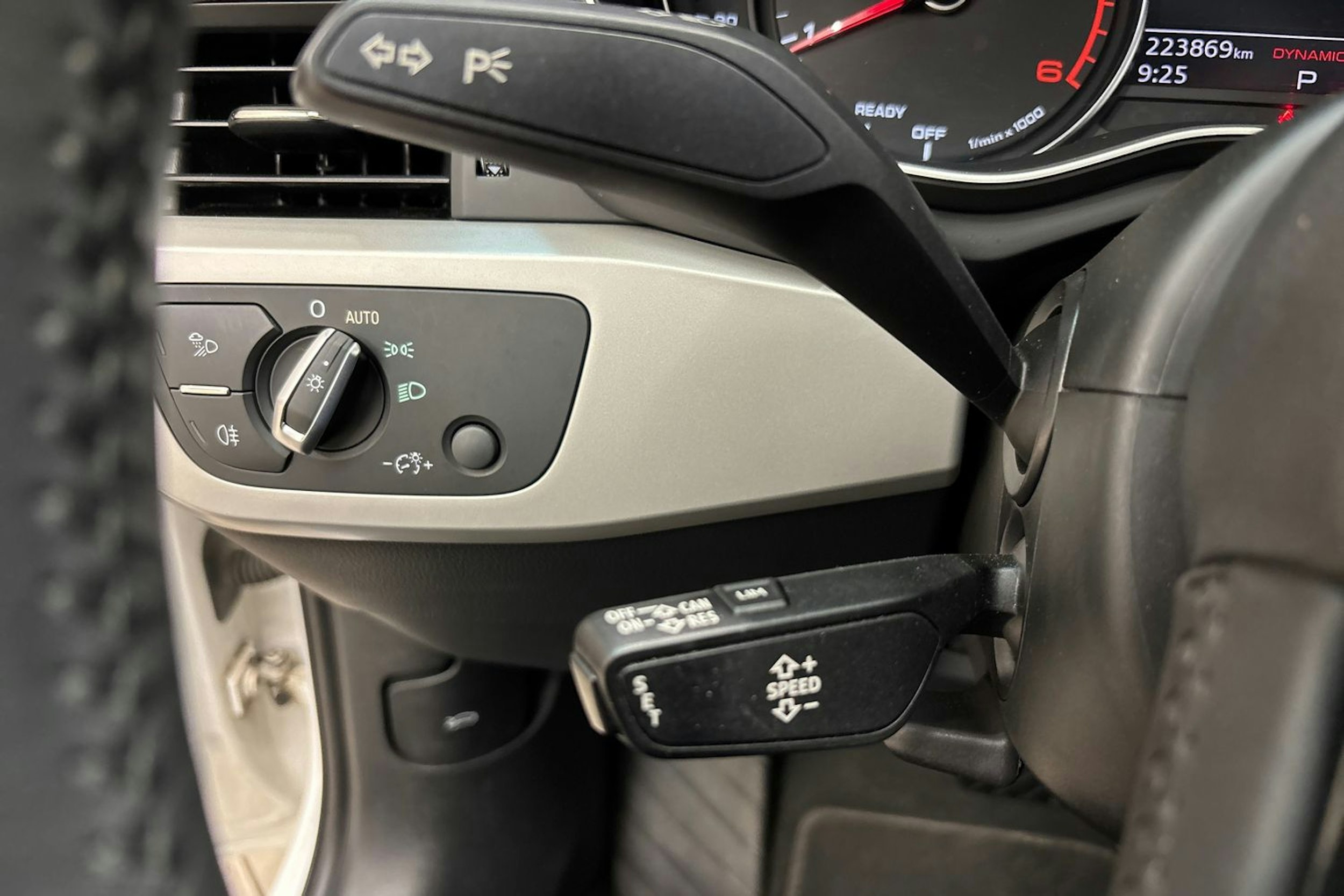 Valkoinen Audi A4 2020 kuva 22.