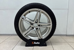 Valkoinen Audi A4 2020 kuva 31.