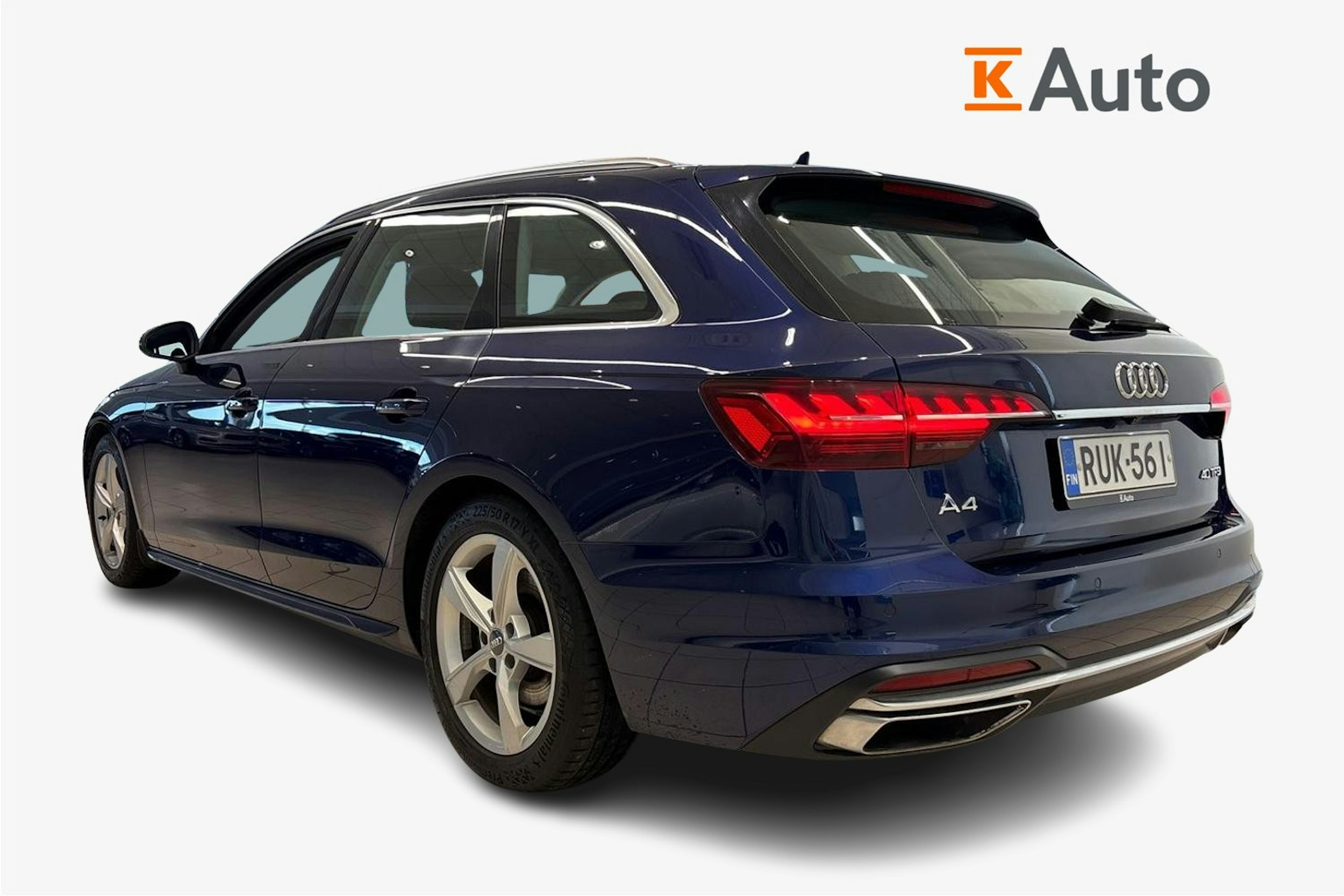 sininen Audi A4 2020 kuva 2.