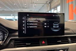 sininen Audi A4 2020 kuva 28.
