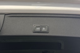 Valkoinen Audi A4 2020 kuva 29.