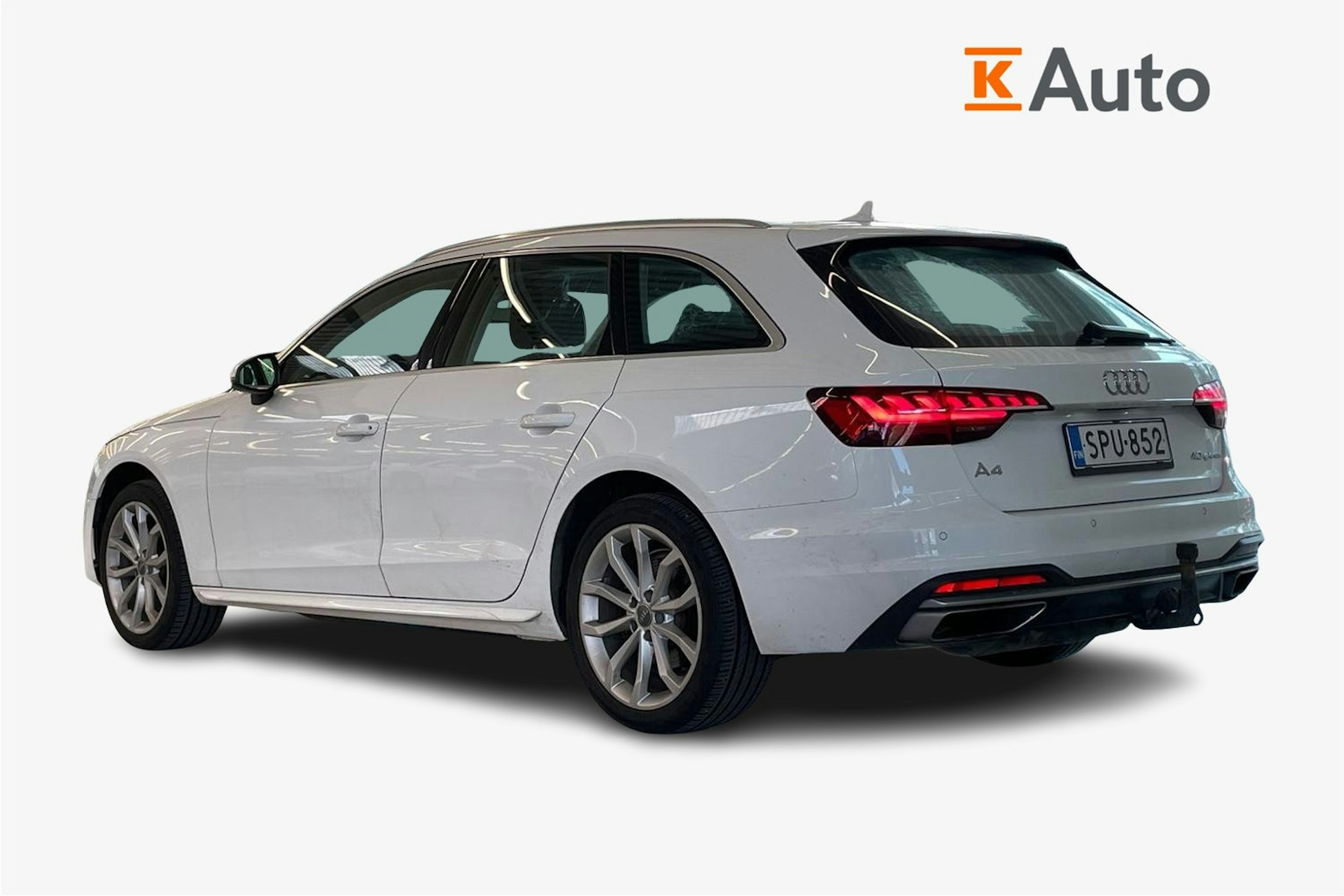 Valkoinen Audi A4 2020 kuva 2.