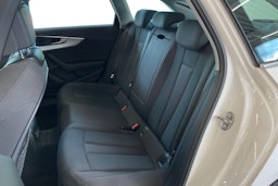 Valkoinen Audi A4 2020 kuva 10.
