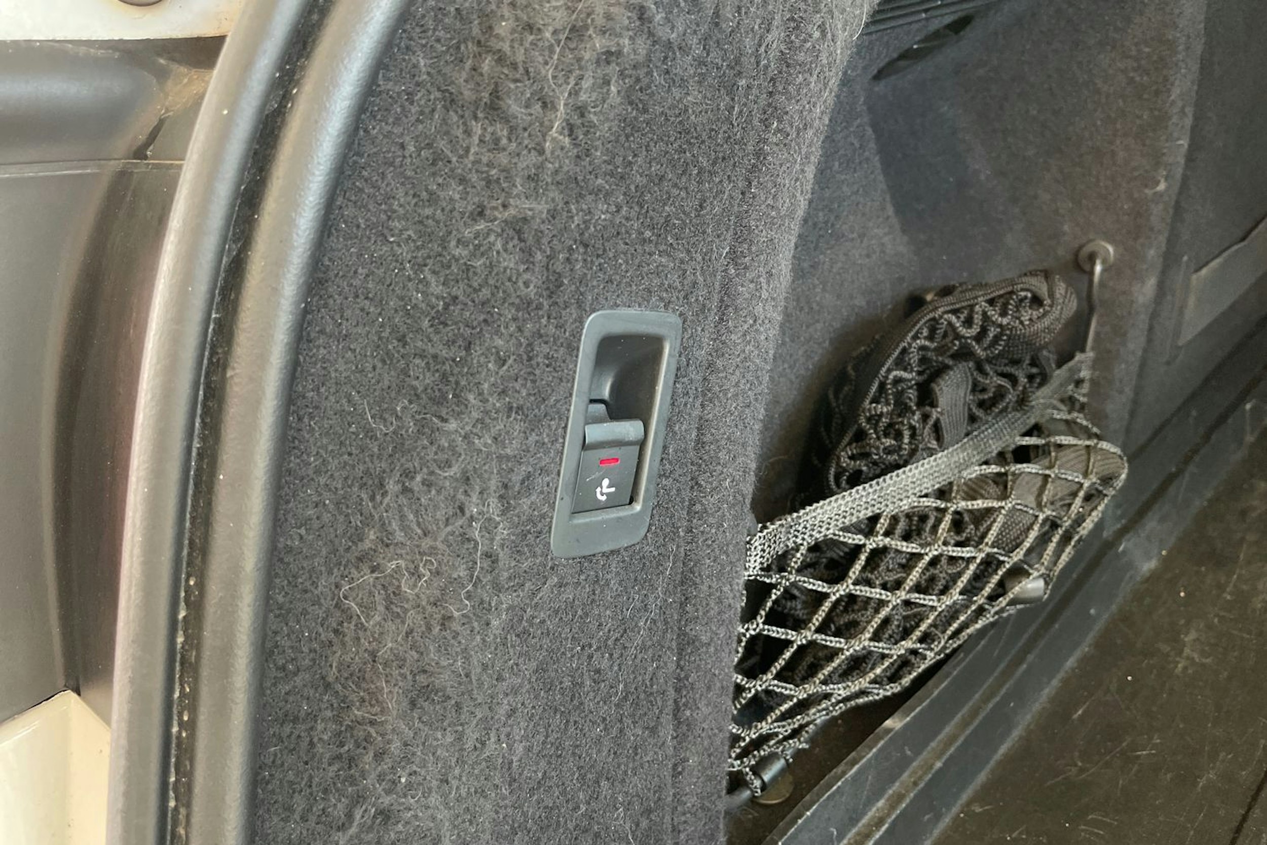 Valkoinen Audi A4 2020 kuva 31.
